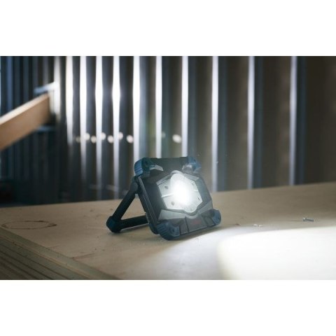 LAMPA ROBOCZA FLASH 1000 RE LAMPA ROBOCZA FLASH 1000 RE